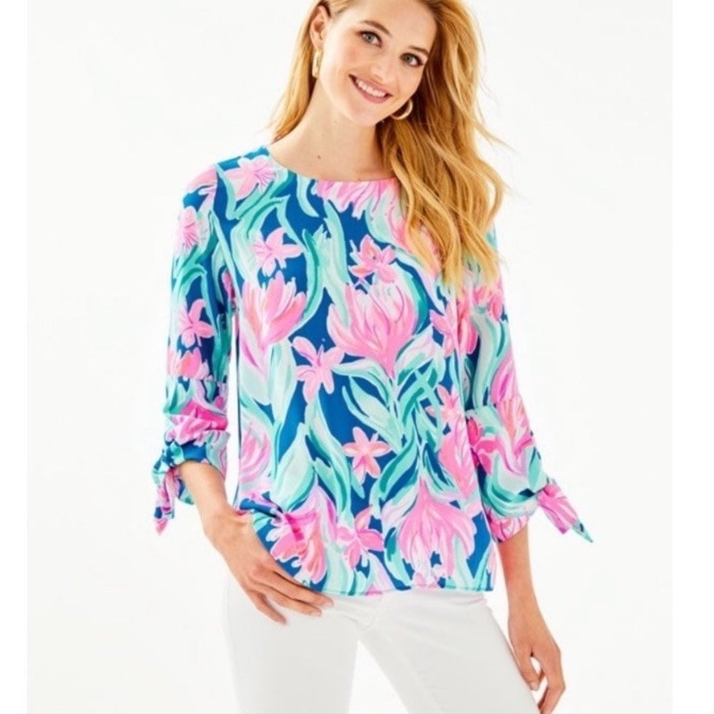 Lilly Pulitzer Langston Blouse Woman's Size L Pink Blue Floral Bell Tie Sleeve